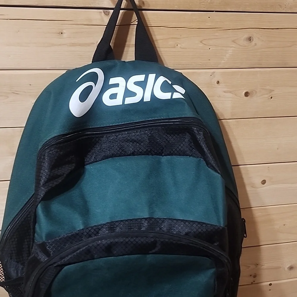 Aasics preloved couple